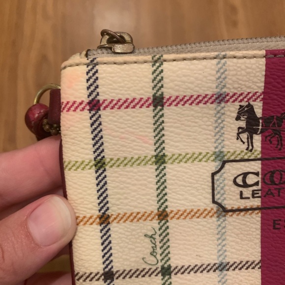 Coach wristlet pink and cream - Picture 6 of 6